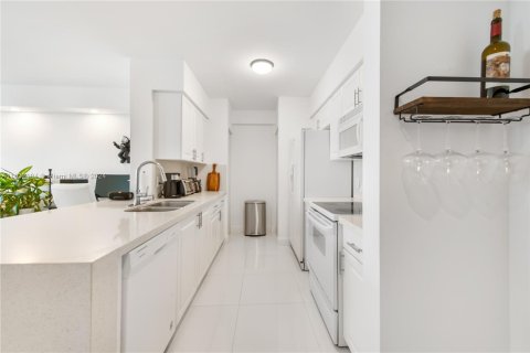 Copropriété à louer à Miami, Floride: 1 chambre, 70.61 m2 № 1294689 - photo 5