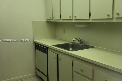 Condominio en venta en Pembroke Pines, Florida, 1 dormitorio, 63.64 m2 № 954281 - foto 9