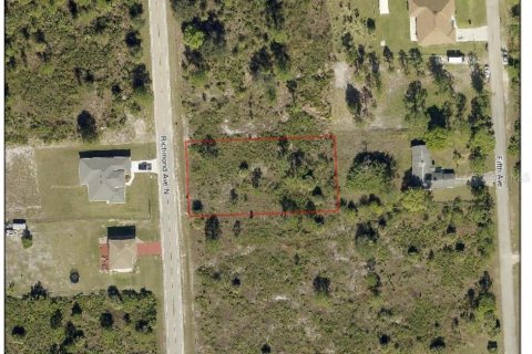 Terrain à vendre à Lehigh Acres, Floride № 689336 - photo 1