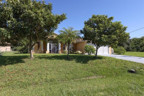 Villa ou maison à vendre à North Port, Floride: 3 chambres, 168.52 m2 № 1354950 - photo 18