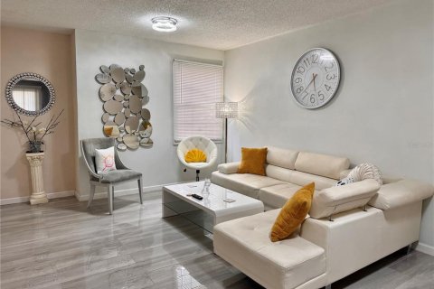 Condominio en venta en Orlando, Florida, 1 dormitorio, 72.46 m2 № 1346567 - foto 7