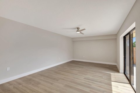 Touwnhouse à vendre à West Palm Beach, Floride: 2 chambres, 114.83 m2 № 1188655 - photo 23