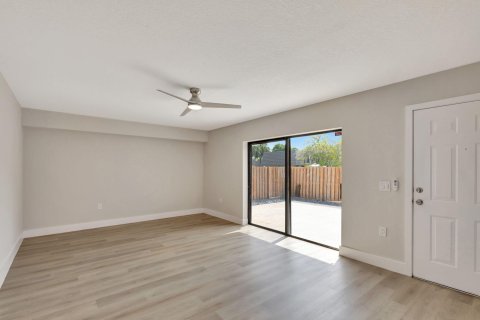 Touwnhouse à vendre à West Palm Beach, Floride: 2 chambres, 114.83 m2 № 1188655 - photo 22