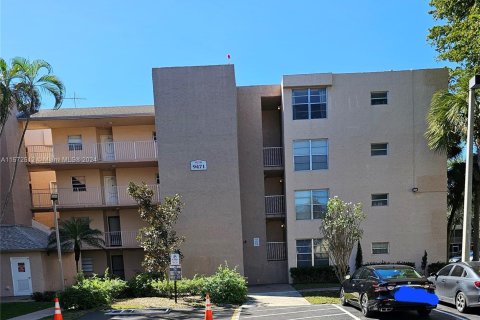 Condominio en venta en Davie, Florida, 1 dormitorio, 59.92 m2 № 1132116 - foto 2