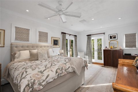 Casa en venta en Miami, Florida, 4 dormitorios, 374.3 m2 № 1412219 - foto 21