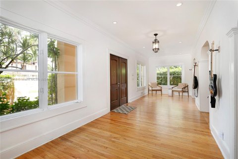 Casa en venta en Miami, Florida, 4 dormitorios, 374.3 m2 № 1412219 - foto 5