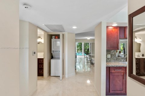 Condominio en venta en Pembroke Pines, Florida, 2 dormitorios, 112.13 m2 № 1236144 - foto 4