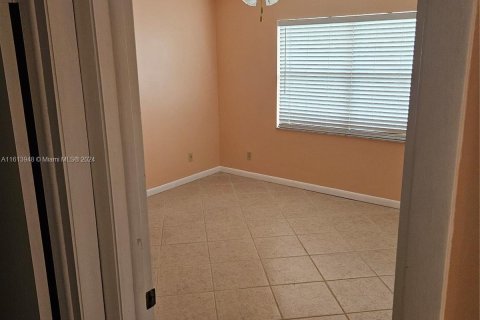 Copropriété à vendre à Sunrise, Floride: 2 chambres, 95.22 m2 № 1236143 - photo 11