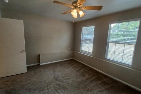 House in DeLand, Florida 3 bedrooms, 121.7 sq.m. № 1153276 - photo 19