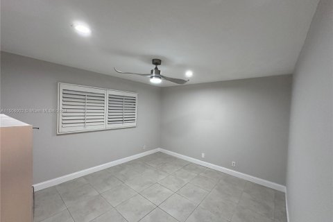 Copropriété à vendre à Lauderhill, Floride: 2 chambres, 120.77 m2 № 924647 - photo 14