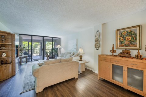 Copropriété à vendre à Hollywood, Floride: 2 chambres, 128.48 m2 № 1189019 - photo 2