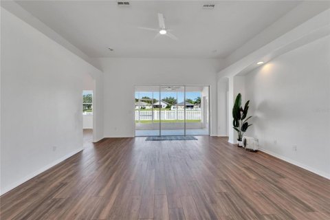 Casa en venta en Wesley Chapel, Florida, 4 dormitorios, 199.46 m2 № 1394487 - foto 9