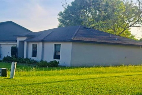 House in DeLand, Florida 3 bedrooms, 115.2 sq.m. № 1087291 - photo 3