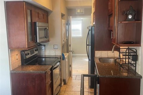 Copropriété à vendre à Saint Petersburg, Floride: 2 chambres, 62.62 m2 № 1370271 - photo 6