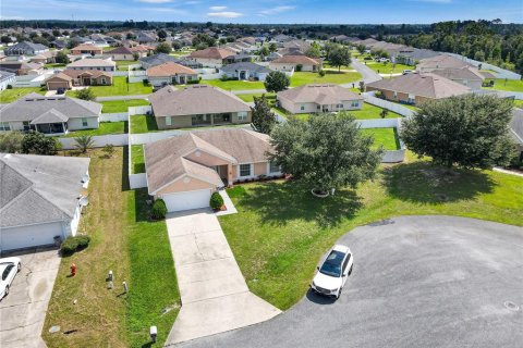 Villa ou maison à louer à Ocala, Floride: 4 chambres, 166.11 m2 № 1370272 - photo 2