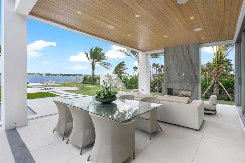 Casa en venta en West Palm Beach, Florida, 7 dormitorios, 749.91 m2 № 1132934 - foto 5