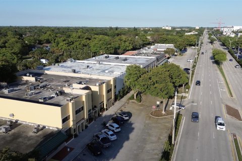 Купить коммерческую недвижимость в Корал-Спрингс, Флорида № 1132971 - фото 4