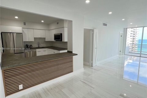 Copropriété à vendre à Miami Beach, Floride: 2 chambres, 95.69 m2 № 1238072 - photo 7