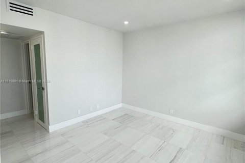 Copropriété à vendre à Miami Beach, Floride: 2 chambres, 95.69 m2 № 1238072 - photo 13