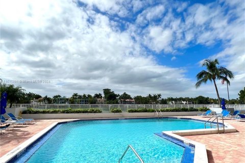 Copropriété à vendre à Miami Beach, Floride: 2 chambres, 95.69 m2 № 1238072 - photo 24