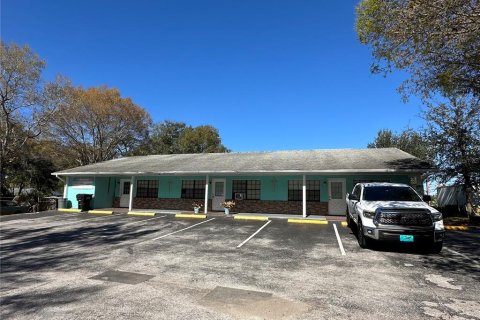 Commercial property in Orange City, Florida 227.42 sq.m. № 982234 - photo 1