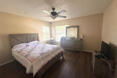 Condo in New Port Richey, Florida, 2 bedrooms  № 1133870 - photo 8