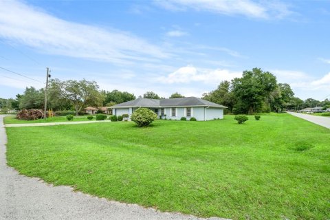 House in Ocala, Florida 3 bedrooms, 148.55 sq.m. № 1303653 - photo 6