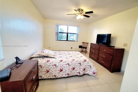 Copropriété à vendre à Sunrise, Floride: 2 chambres, 89.19 m2 № 1375872 - photo 19