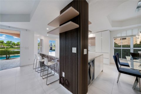 Casa en venta en Miami, Florida, 5 dormitorios, 317.26 m2 № 1375879 - foto 7