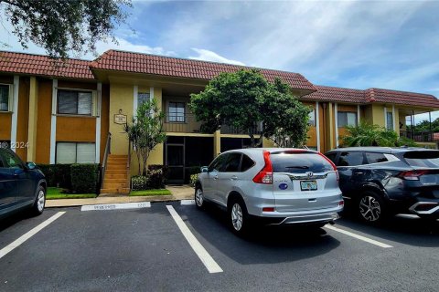 Copropriété à vendre à Weston, Floride: 2 chambres, 116.69 m2 № 1359008 - photo 4