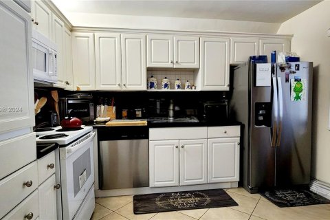 Condo in Weston, Florida, 2 bedrooms  № 1359008 - photo 8