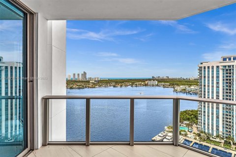 Condominio en venta en North Miami Beach, Florida, 2 dormitorios, 159.61 m2 № 843411 - foto 21