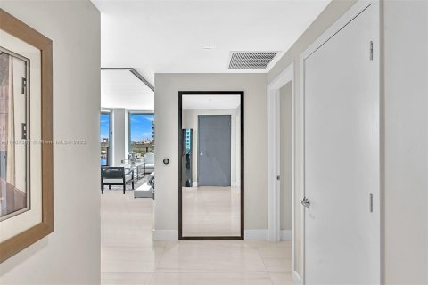 Condominio en venta en North Miami Beach, Florida, 2 dormitorios, 159.61 m2 № 843411 - foto 24