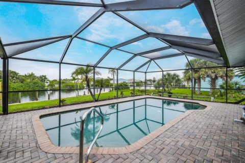 Casa en venta en Port Charlotte, Florida, 3 dormitorios, 165.09 m2 № 929084 - foto 3