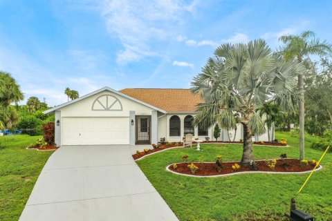 Casa en venta en Port Charlotte, Florida, 3 dormitorios, 165.09 m2 № 929084 - foto 2