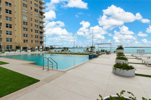 Condo in Miami, Florida, 1 bedroom  № 1332413 - photo 24