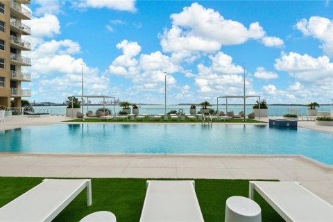 Condo in Miami, Florida, 1 bedroom  № 1332413 - photo 23