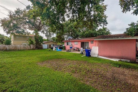 Villa ou maison à vendre à Pembroke Pines, Floride: 3 chambres, 125.6 m2 № 1332366 - photo 12