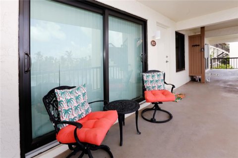 Condo in Sanibel, Florida, 2 bedrooms  № 1386429 - photo 10