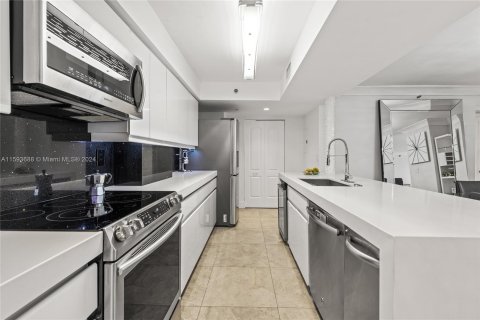 Condominio en venta en Miami Beach, Florida, 2 dormitorios, 140.28 m2 № 1186147 - foto 10