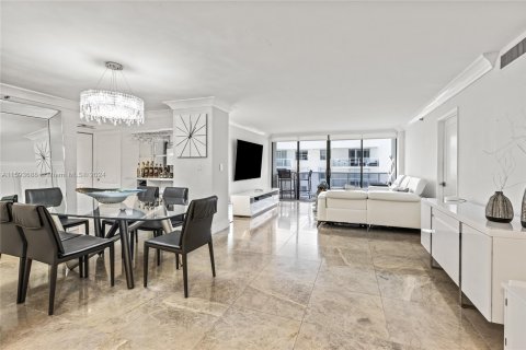 Copropriété à vendre à Miami Beach, Floride: 2 chambres, 140.28 m2 № 1186147 - photo 9