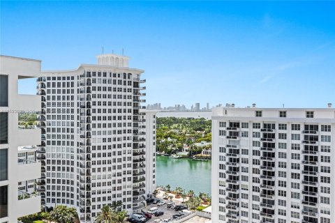 Condominio en venta en Miami Beach, Florida, 2 dormitorios, 140.28 m2 № 1186147 - foto 4