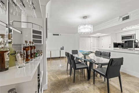 Copropriété à vendre à Miami Beach, Floride: 2 chambres, 140.28 m2 № 1186147 - photo 22