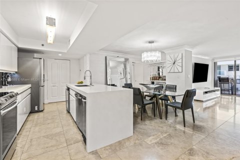 Copropriété à vendre à Miami Beach, Floride: 2 chambres, 140.28 m2 № 1186147 - photo 12