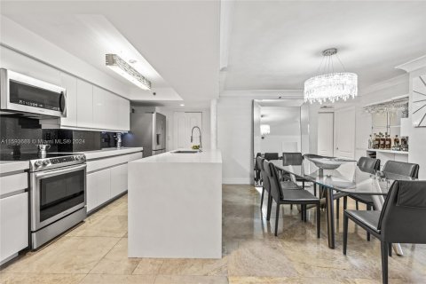 Condominio en venta en Miami Beach, Florida, 2 dormitorios, 140.28 m2 № 1186147 - foto 8