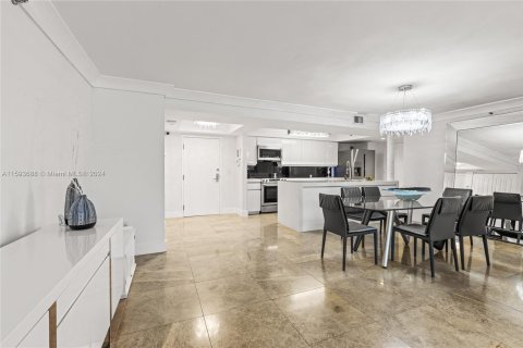 Copropriété à vendre à Miami Beach, Floride: 2 chambres, 140.28 m2 № 1186147 - photo 6