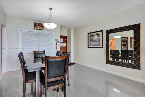 Copropriété à vendre à Hollywood, Floride: 1 chambre, 84.08 m2 № 1150742 - photo 12