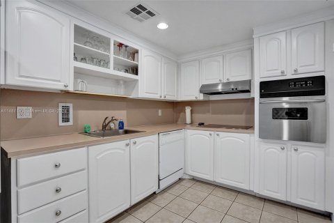 Copropriété à vendre à Hollywood, Floride: 1 chambre, 84.08 m2 № 1150742 - photo 15