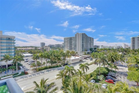 Condominio en venta en Hollywood, Florida, 1 dormitorio, 84.08 m2 № 1150742 - foto 26