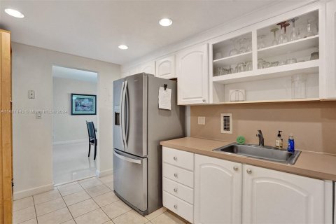 Copropriété à vendre à Hollywood, Floride: 1 chambre, 84.08 m2 № 1150742 - photo 17